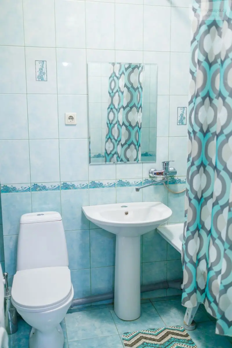 Революционная улица, 5