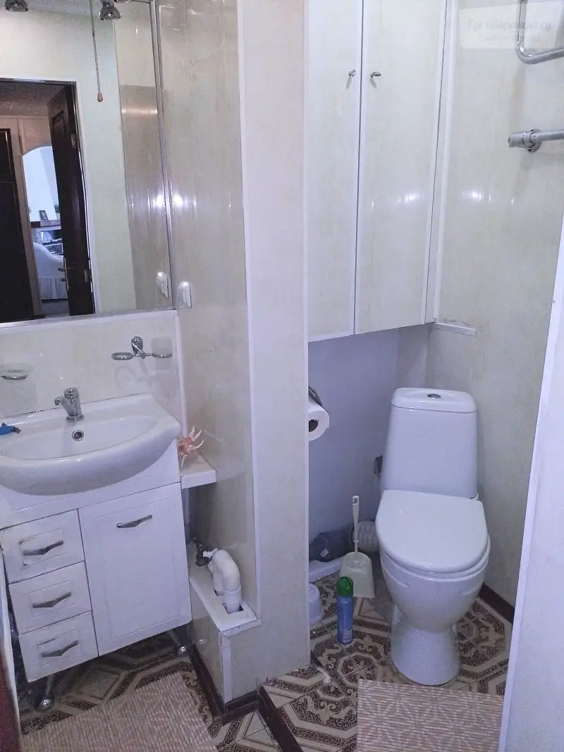 Молодогвардейская улица, 240