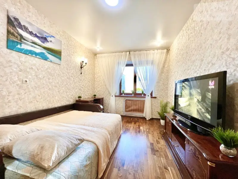 Коммунистическая улица, 27