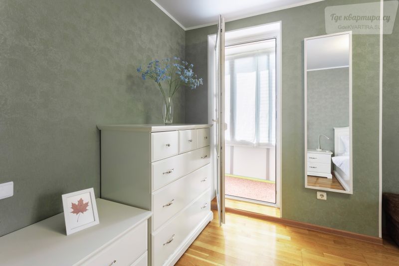 Революционная улица, 72