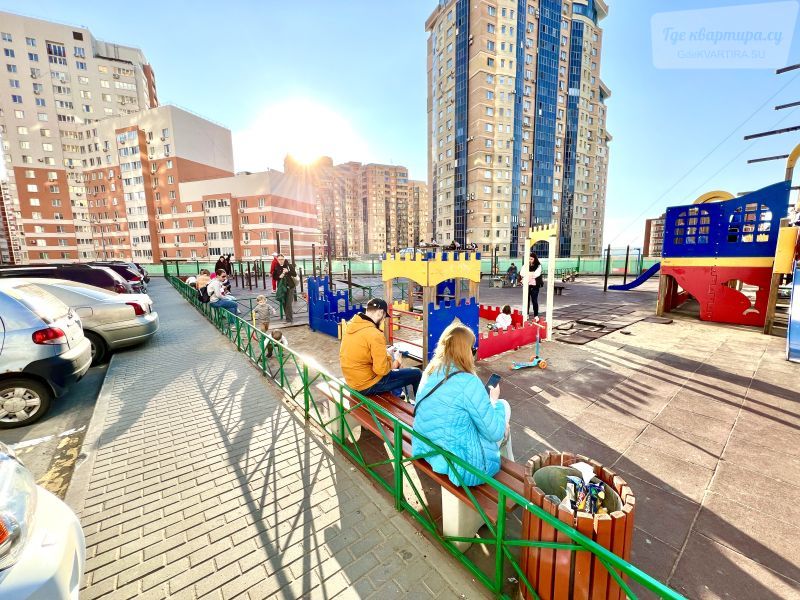 Солнечная улица, 18