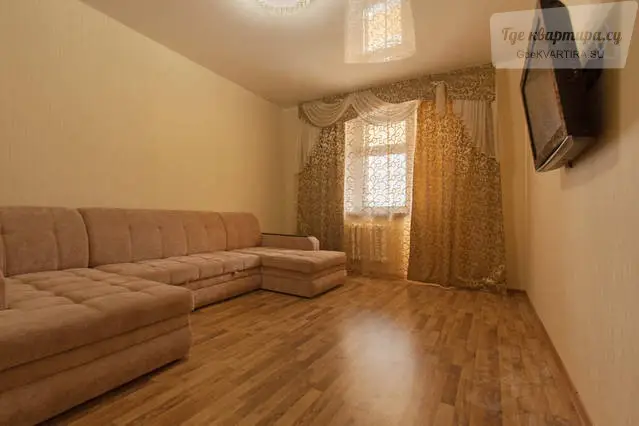 улица Парижской Коммуны, 19