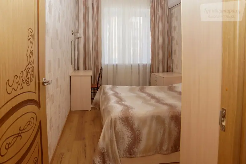Стачечная улица, 6