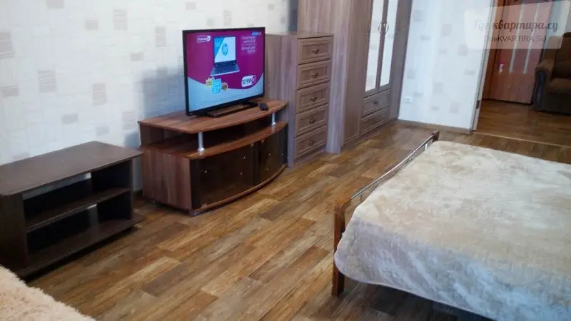 Университетская улица, 11