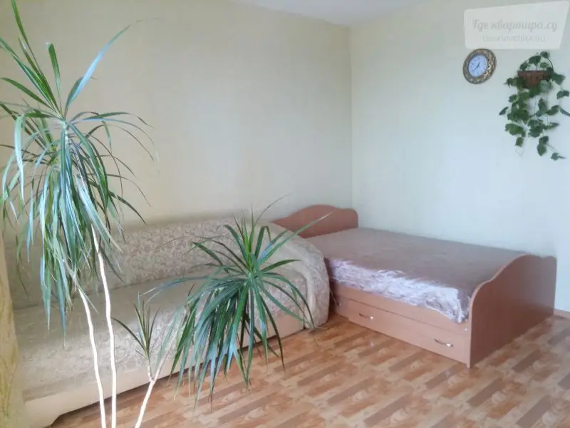 Ястынская улица, 3